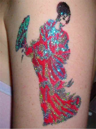 JapaneseLady.JPG (109463 bytes)