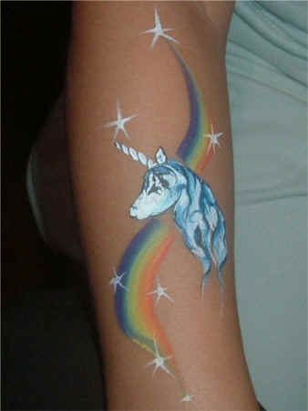 UnicornRainbow.JPG (73232 bytes)