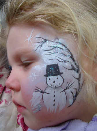 SnowmanLeft.JPG (104197 bytes)