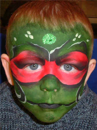 NinjaGreenFull1.JPG (121446 bytes)