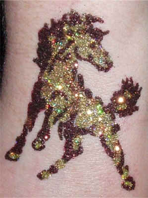 Horse4.JPG (89161 bytes)