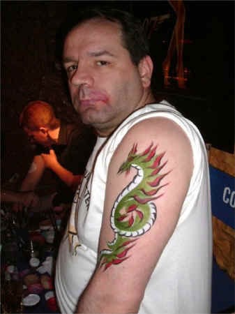 DragonArmFull.JPG (85451 bytes)