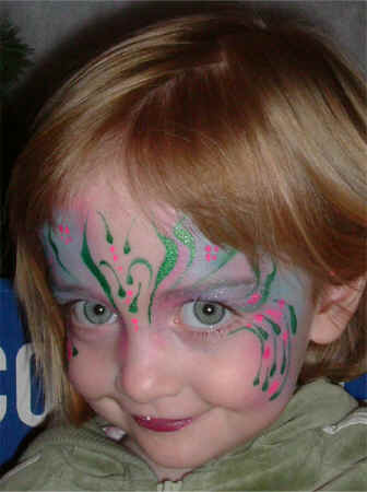 PrincessGreenEyesFullL.JPG (99721 bytes)